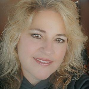 Meet your Posher, Cindy